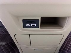 Buick GL8 2023 Facelift Land Executive Cabin Luxury - ფოტო 10
