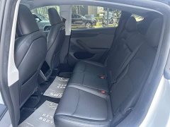 Tesla Model Y Rear-Wheel Drive - ფოტო 7