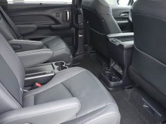 Toyota Sienna 2.5L Hybrid Platinum Edition - ფოტო 13