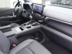 Toyota Sienna 2.5L Hybrid Platinum Edition - ფოტო 9