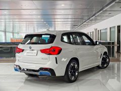 BMW iX3 Leadership Edition - ფოტო 4
