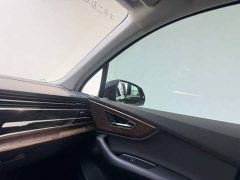 Audi Q7 55 TFSI quattro S line Sport - ფოტო 17
