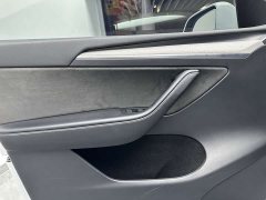 Tesla Model Y Rear-Wheel Drive - ფოტო 18