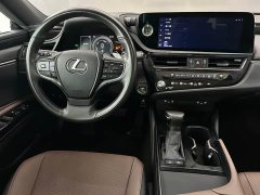 Lexus ES 2022 300h Premium Edition - ფოტო 14