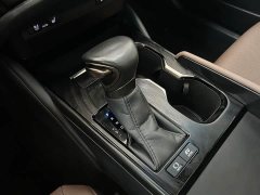 Lexus ES 2022 300h Premium Edition - ფოტო 17