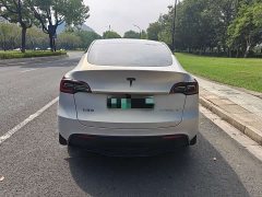 Tesla Model Y 2024 Rear-Wheel Drive - ფოტო 4
