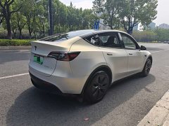 Tesla Model Y 2024 Rear-Wheel Drive - ფოტო 5