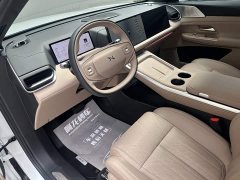 XPeng G9 725 Max - ფოტო 8