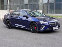 Buick Regal GS Premium - photo 2