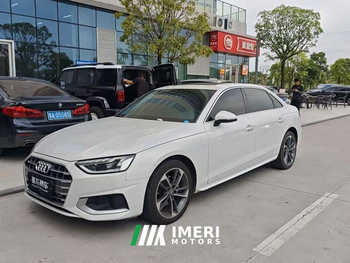 Audi A4L 40 TFSI Fashion Elegance