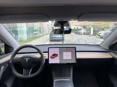 Tesla Model Y Long Range All-Wheel Drive - ფოტო 8