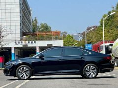 Volkswagen Passat Plug-in Hybrid 430PHEV Hybrid Elite Edition - ფოტო 7