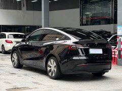 Tesla Model Y Standard Range RWD - ფოტო 14