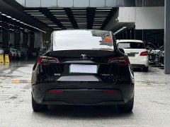 Tesla Model Y Standard Range RWD - ფოტო 15