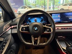 BMW 5 Series 530Li Luxury M Sport Package - фото 6