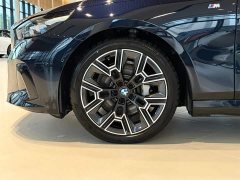 BMW 5 Series 530Li Luxury M Sport Package - фото 9