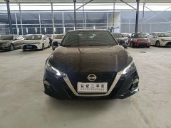 Nissan Teana 2.0L XL Comfort - ფოტო 2