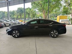 Nissan Teana 2.0L XL Comfort - ფოტო 4