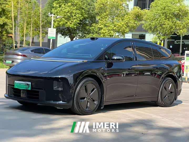Li Auto i6 Two-Wheel Drive Standard - ავტომობილი ჩინეთიდან