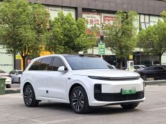 Li Auto L6 Pro Smart Refresh Edition - ფოტო 3