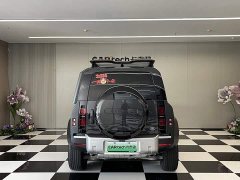 Land Rover Defender 110 3.0T P400 Dark Edition - ფოტო 6