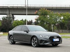 Audi A4L 2022 40 TFSI Luxury Dynamic - ფოტო 3