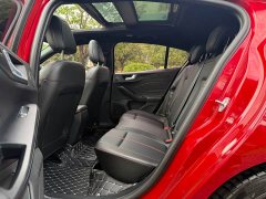 Ford Focus Hatchback EcoBoost 180 Automatic ST Line - ფოტო 13