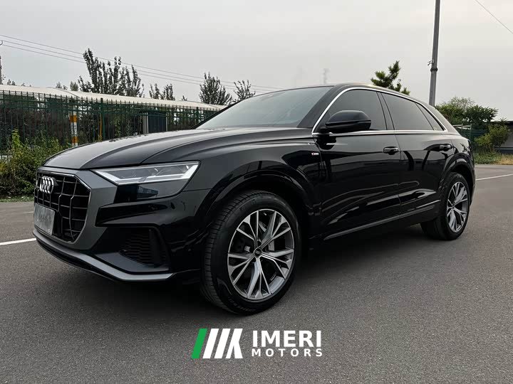 Audi Q8 55 TFSI Luxury Sport - ავტომობილი ჩინეთიდან