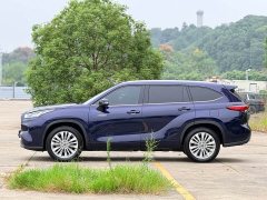 Toyota Highlander Hybrid 2.5L AWD Premium 7-Seater - ფოტო 4