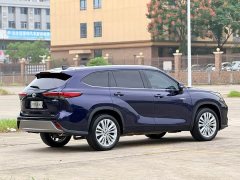 Toyota Highlander Hybrid 2.5L AWD Premium 7-Seater - ფოტო 7