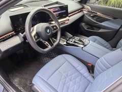 BMW 5 Series 530Li Luxury M Sport Package - ფოტო 13