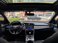 Honda Civic 2021 Hatchback 220 Turbo CVT Trendy Control - ფოტო 18