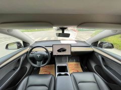 Tesla Model Y Rear-Wheel Drive - ფოტო 12