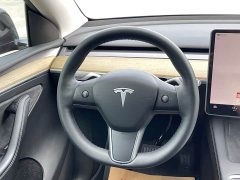 Tesla Model Y Rear-Wheel Drive - ფოტო 15
