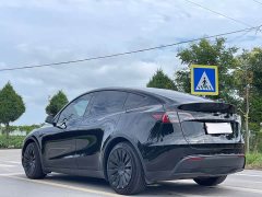 Tesla Model Y Rear-Wheel Drive - ფოტო 5