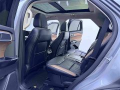 Ford Explorer EcoBoost 285 AWD Titanium 7-Seater - ფოტო 8