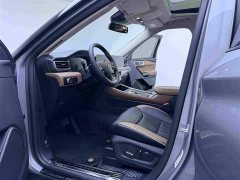 Ford Explorer EcoBoost 285 AWD Titanium 7-Seater - ფოტო 9