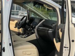 Toyota Alphard 2021 Hybrid 2.5L Premium Edition - ფოტო 18