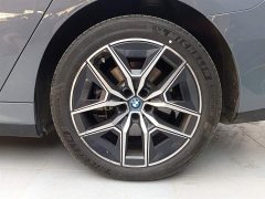 BMW i5 eDrive 35L Premium M Sport Package - ფოტო 17