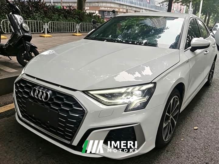 Audi A3 Sportback 35 TFSI Sport - ავტომობილი ჩინეთიდან