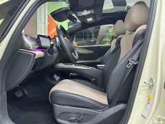 BYD Dolphin Smart Drive 410km Fashion Edition - ფოტო 8