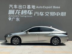 Lexus ES 300h Premium Edition - ფოტო 3