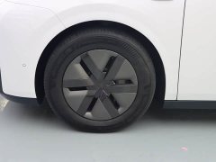 Li Auto MEGA Home Family Edition - ფოტო 4