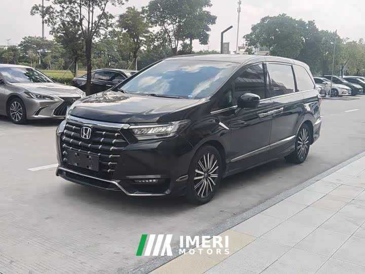 Honda Odyssey 2.0L e:HEV Luxury - ავტომობილი ჩინეთიდან