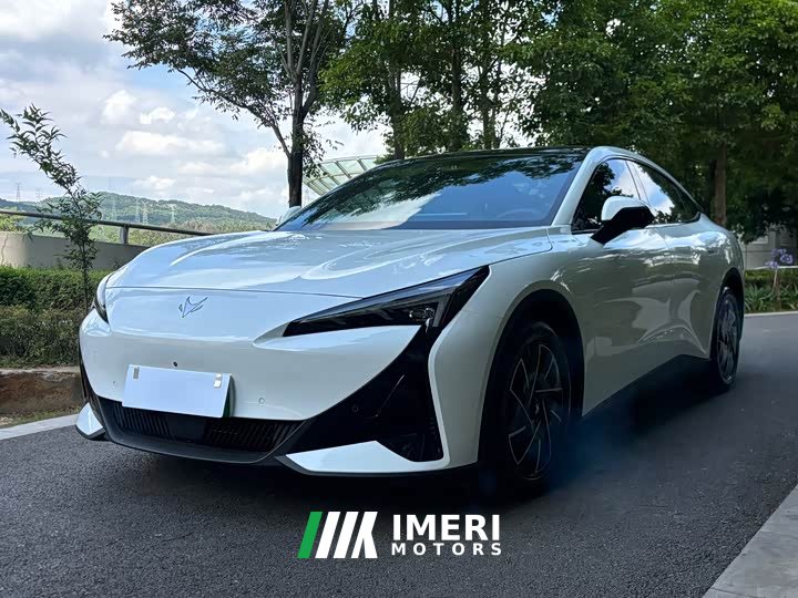 Arcfox Alpha S5 560PRO 185kW - ავტომობილი ჩინეთიდან