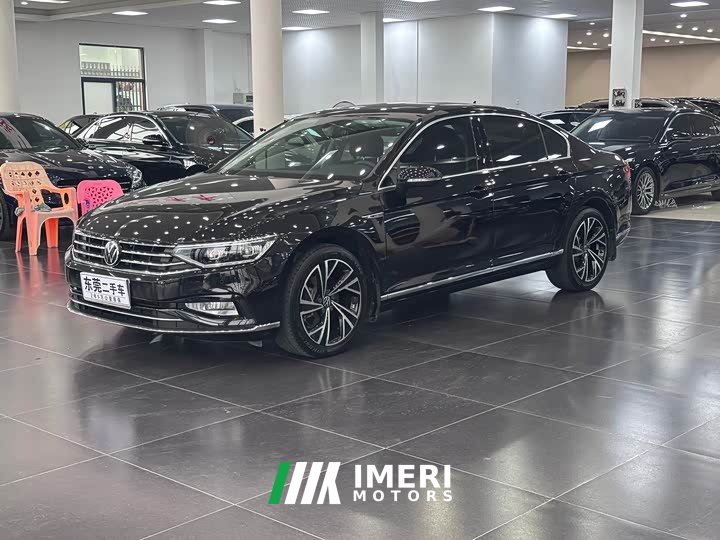 Volkswagen Magotan 330TSI DSG 30th Anniversary Edition
