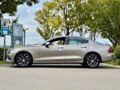 Volvo S60 2022 B4 Smart Luxury Edition - ფოტო 10
