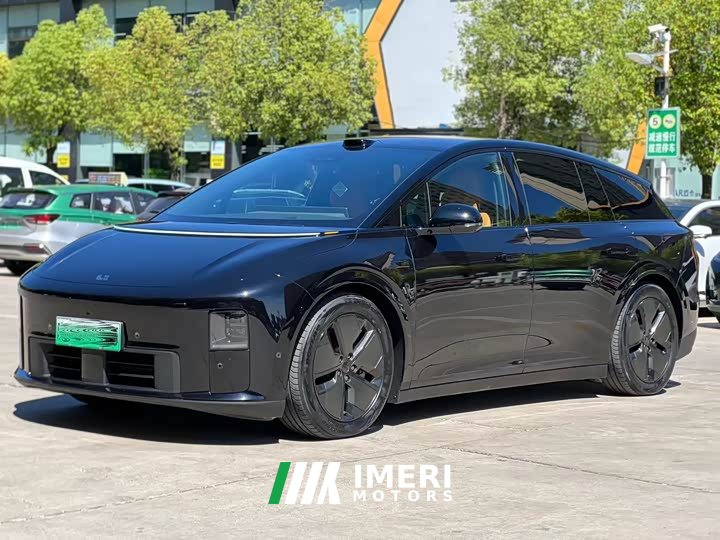 Li Auto i6 2025 Two-Wheel Drive Standard - ავტომობილი ჩინეთიდან