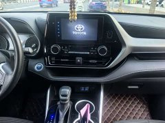 Toyota Highlander Hybrid 2.5L AWD Elite 7-Seater - ფოტო 8