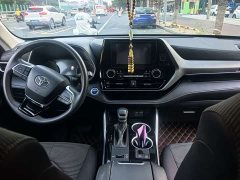 Toyota Highlander Hybrid 2.5L AWD Elite 7-Seater - ფოტო 9